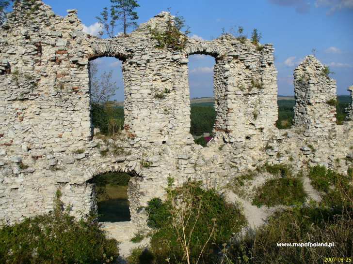 http://www.mapofpoland.pl/zdjecia-16368/Ruiny-zamku-Rabsztyn.jpg
