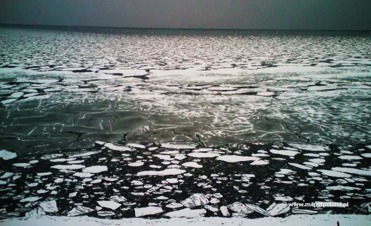 Babie Doły - zatoka skuta lodem