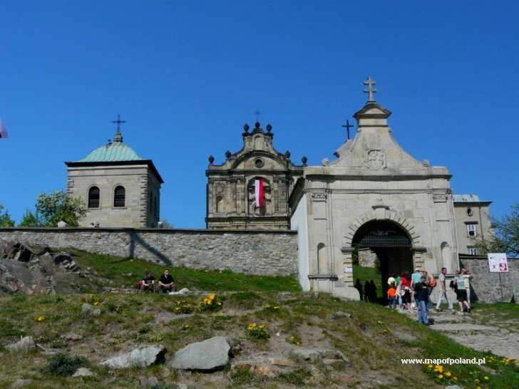 Klasztor na św. Krzyżu - Nowa Słupia