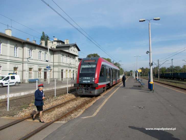 Dworzec kolejowy - Tomaszów Mazowiecki