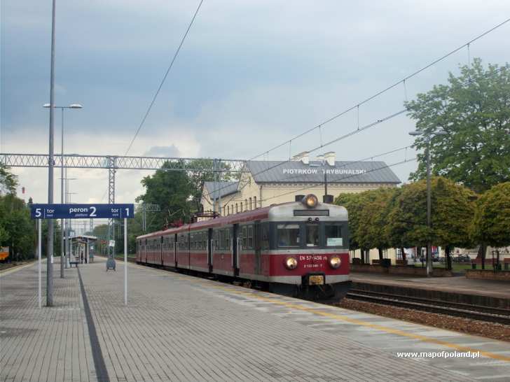 Dworzec Autobusowy W Piotrkowie Trybunalskim Dworzec kolejowy w Piotrkowie Trybunalskim - zdjęcie 41/417